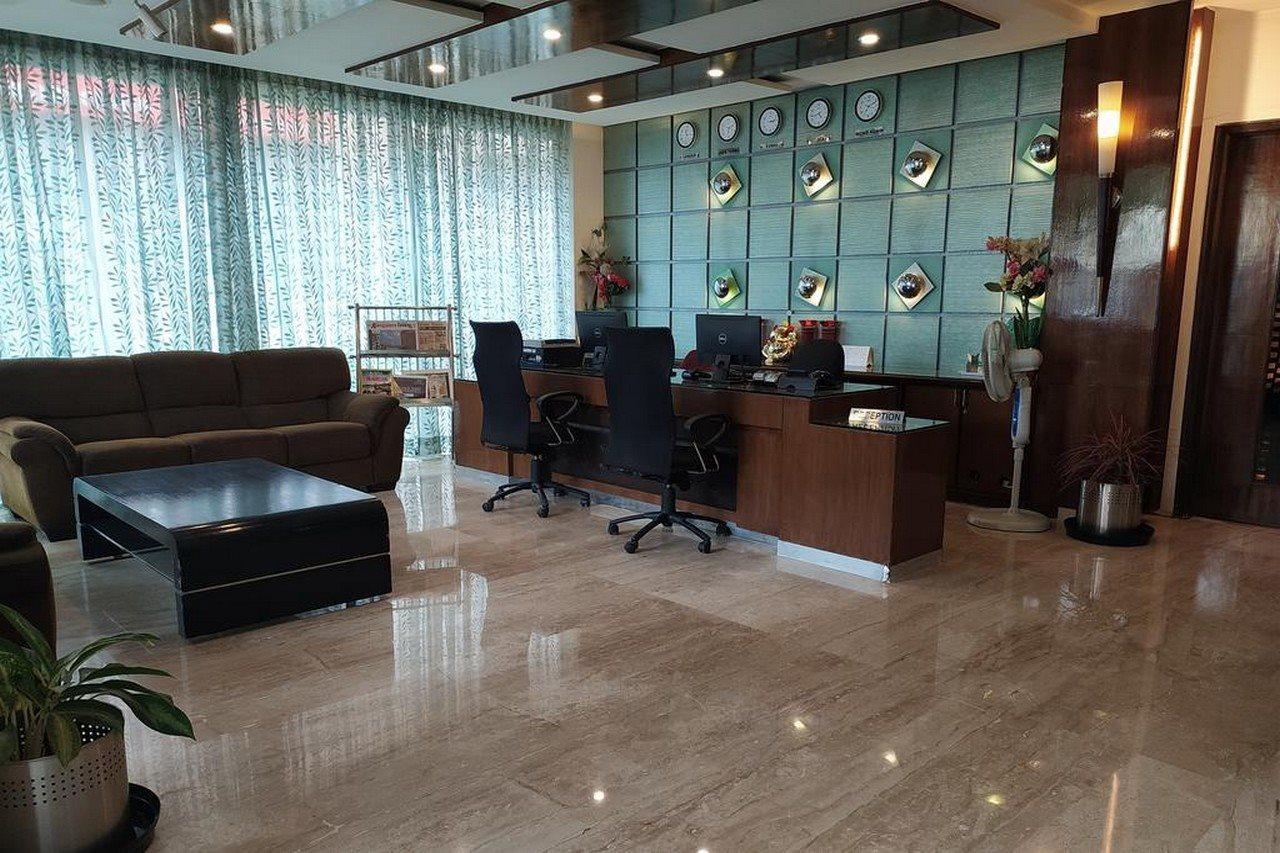 Hotel Silicrest Bangalore Exterior photo