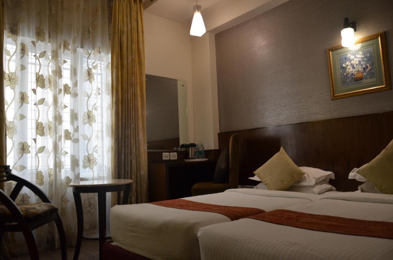 Hotel Silicrest Bangalore Exterior photo